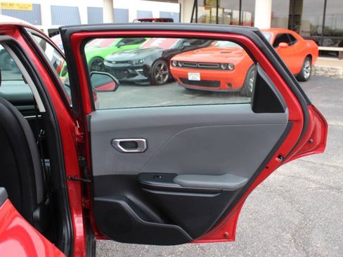 Used 2025 Kia K4 FWD image 12