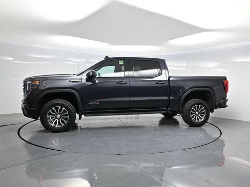 Used 2022 GMC Sierra 1500 AT4 w/ AT4 Premium Package AWD/4WD image 52