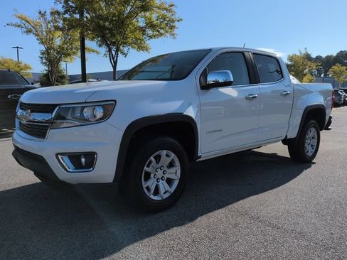 Used 2017 Chevrolet Colorado LT w/ Luxury Package, Chrome RWD image 7
