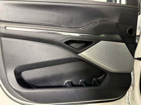 Used 2025 Lincoln Navigator L Black Label image 13