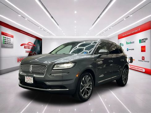 Used 2023 Lincoln Nautilus Reserve w/ Class II Trailer Tow Package AWD/4WD image 3