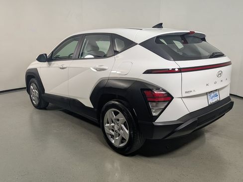 Used 2024 Hyundai Kona SE FWD image 6
