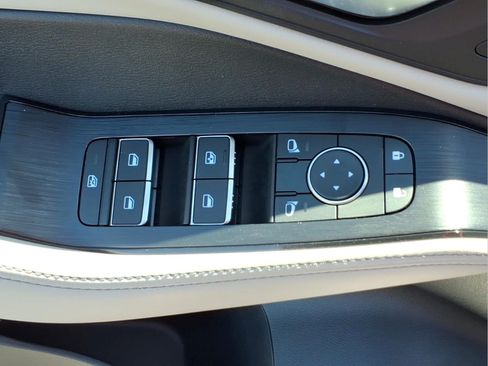 Certified 2023 Nissan Rogue SL AWD/4WD image 25