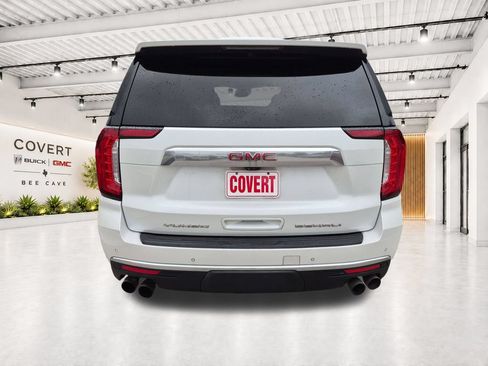 Used 2021 GMC Yukon XL Denali w/ Denali Premium Package AWD/4WD image 10
