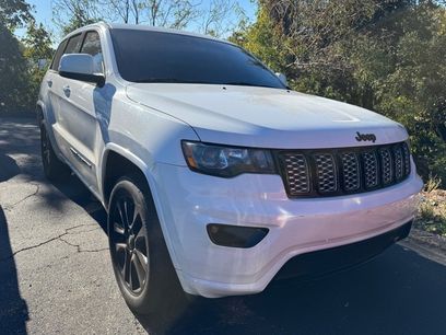Used 2018 Jeep Grand Cherokee Altitude