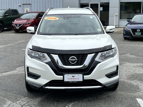 Used 2019 Nissan Rogue SV AWD/4WD image 2