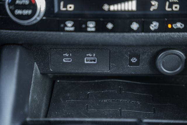 Used 2022 Mitsubishi Outlander SE AWD/4WD image 25