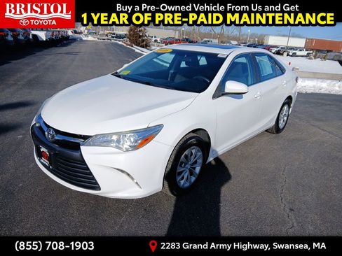 Used 2016 Toyota Camry LE image 3