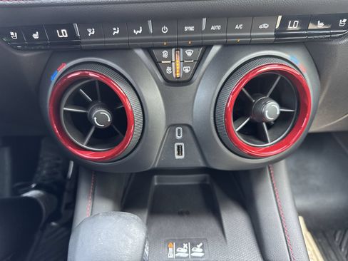 Certified 2025 Chevrolet Blazer RS w/ Driver Confidence II Package AWD/4WD image 19