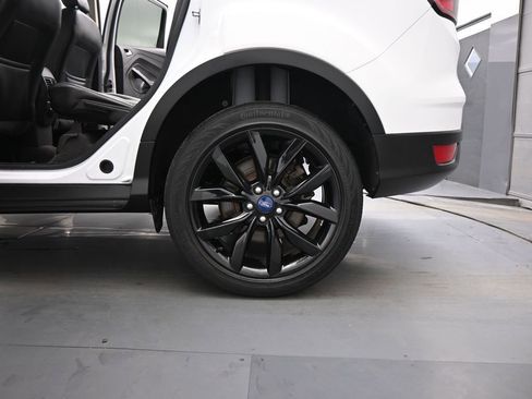 Certified 2018 Ford Escape SE w/ SE Sport Appearance Package image 20