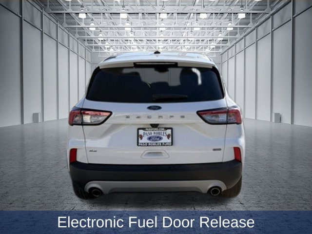 Used 2022 Ford Escape SE FWD image 4