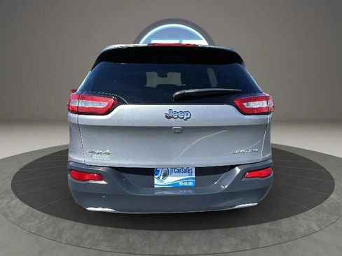 Used 2017 Jeep Cherokee Limited image 9