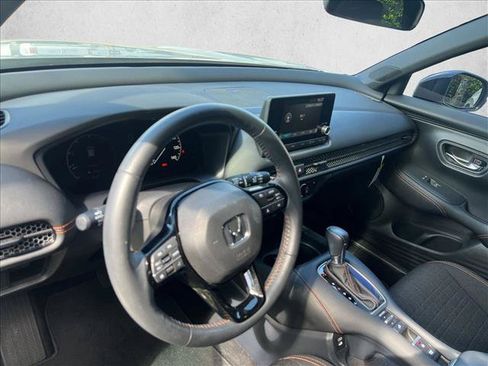 Used 2024 Honda HR-V Sport image 9