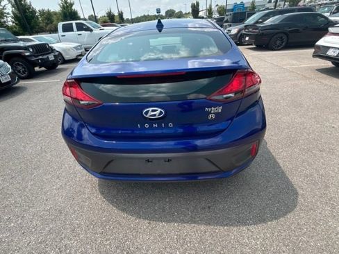 Used 2022 Hyundai Ioniq Blue FWD image 8