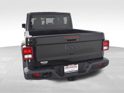 Certified 2022 Jeep Gladiator Sport image 8