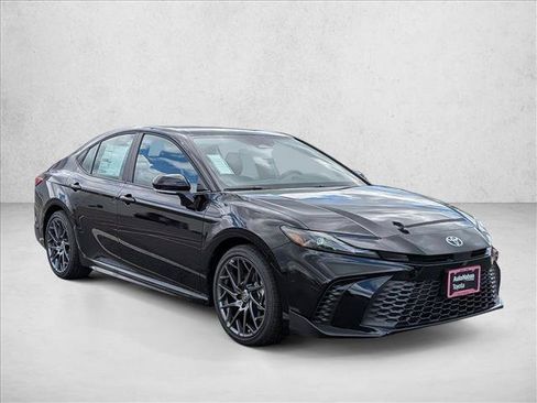 New 2026 Toyota Camry SE FWD image 7