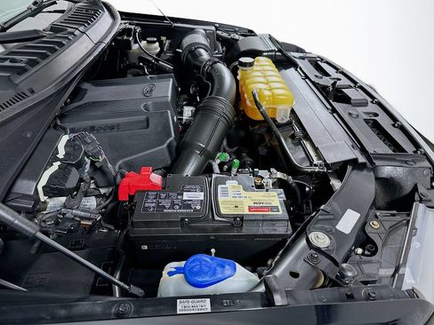 Used 2017 Ford F150 XLT w/ Equipment Group 302A Luxury AWD/4WD image 18