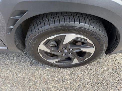 Used 2024 Subaru Crosstrek 2.5i Limited image 19