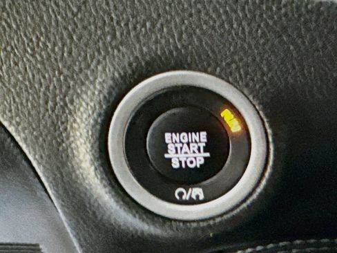 Used 2020 Dodge Challenger R/T Scat Pack RWD image 20