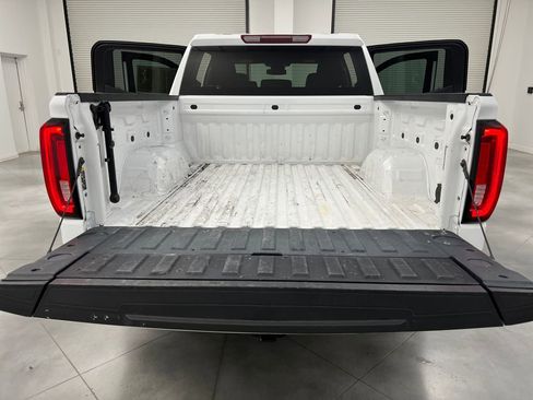 Used 2025 GMC Sierra 1500 SLT AWD/4WD image 27