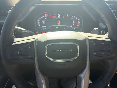 Used 2024 GMC Sierra 1500 Denali image 19
