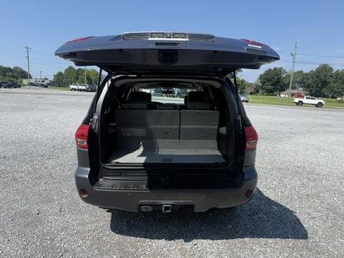 Used 2015 Toyota Sequoia Platinum RWD image 15