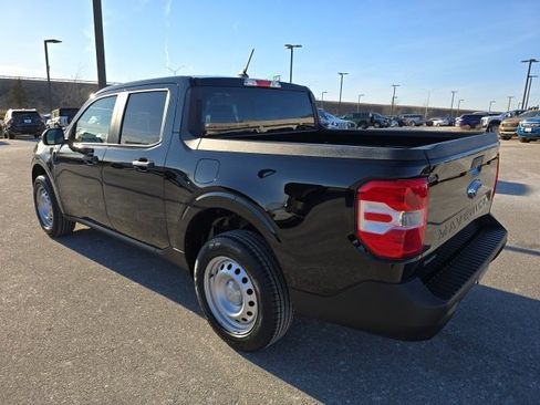 Certified 2022 Ford Maverick XL image 3