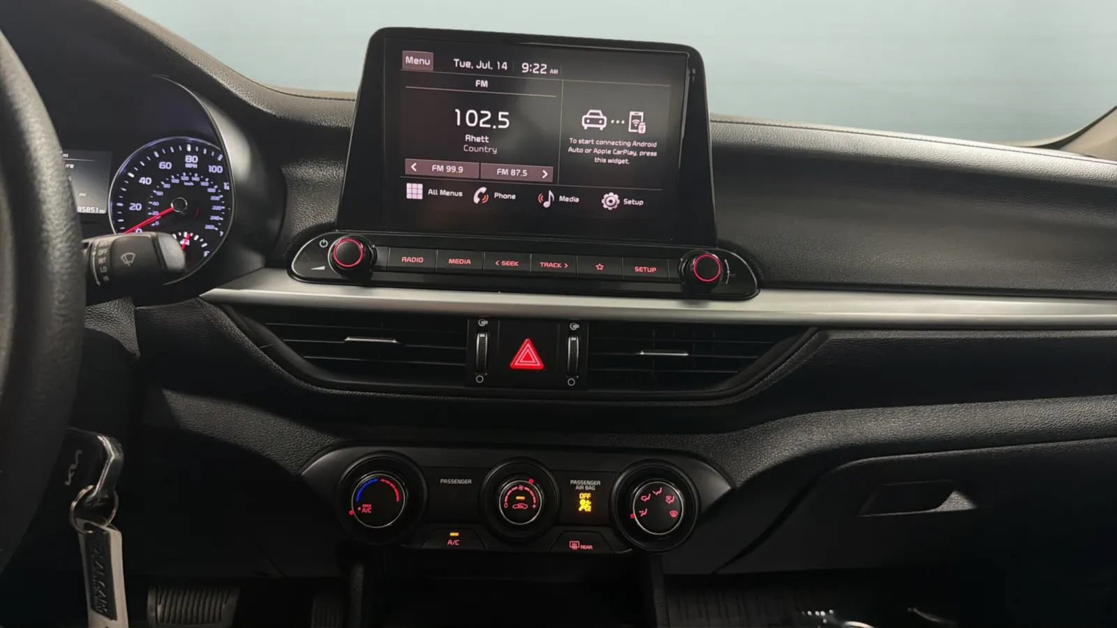 Used 2024 Kia Forte LXS w/ LXS Technology Package FWD image 14