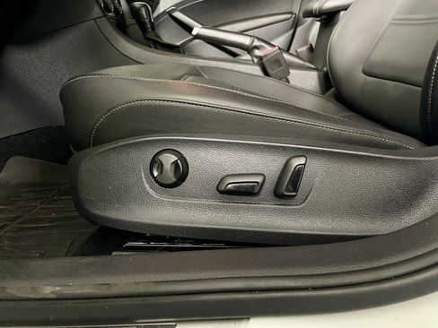 Used 2022 Volkswagen Passat 2.0T R-Line image 15