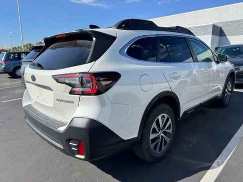 Used 2021 Subaru Outback Premium w/ Popular Package #1 AWD/4WD image 3