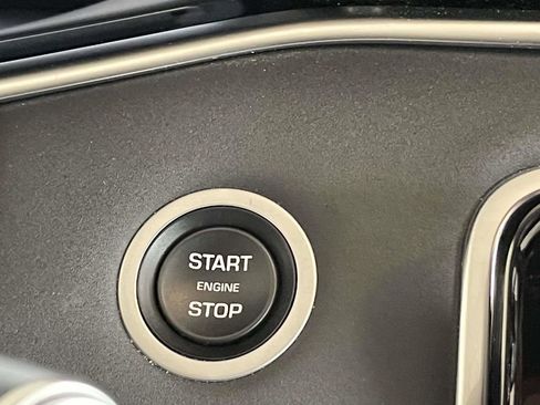 Used 2021 Land Rover Range Rover Evoque S image 32