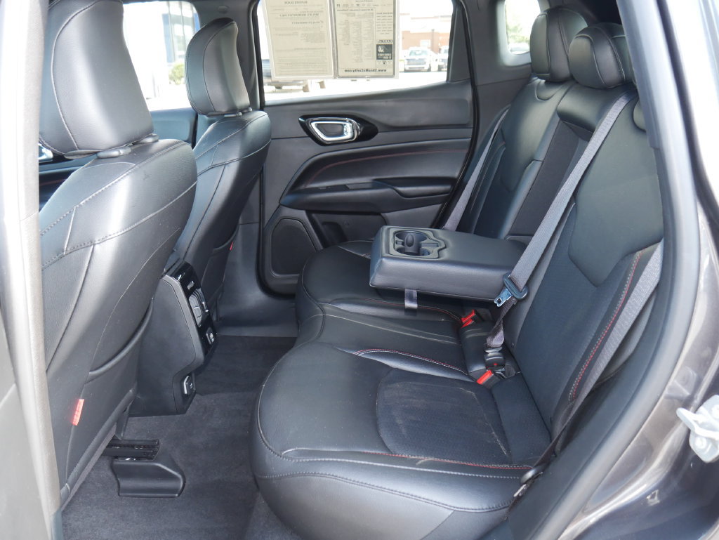 Used 2024 Jeep Compass Trailhawk AWD/4WD image 29