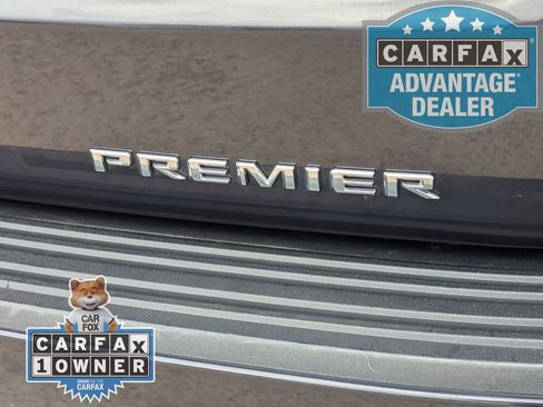 Used 2025 Chevrolet Tahoe Premier AWD/4WD image 34