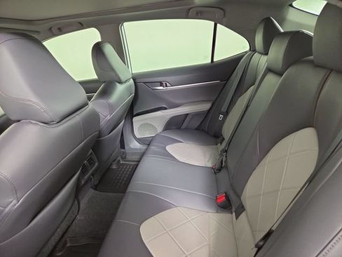 Used 2019 Toyota Camry XLE w/ Driver Assist Package FWD image 18