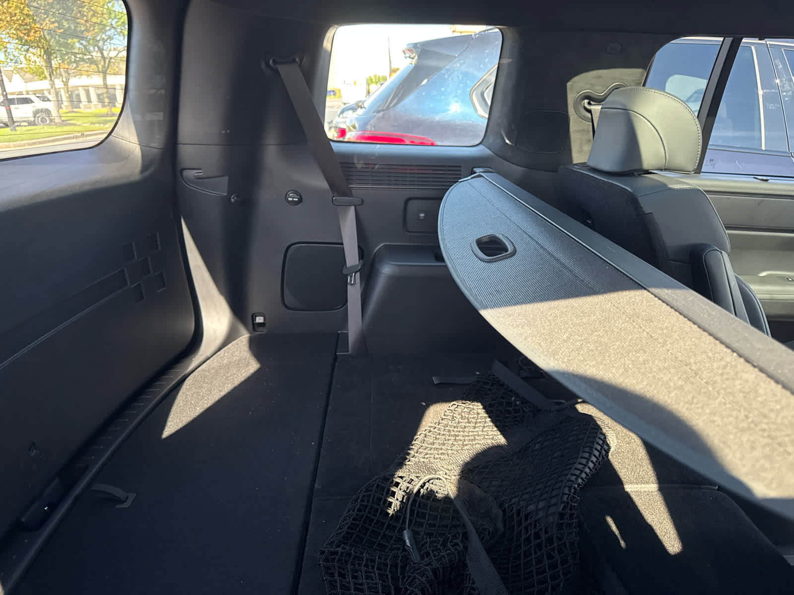 Used 2025 Hyundai Santa Fe Calligraphy AWD/4WD image 9