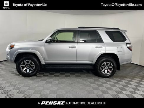 Certified 2024 Toyota 4Runner TRD Off-Road Premium AWD/4WD image 2