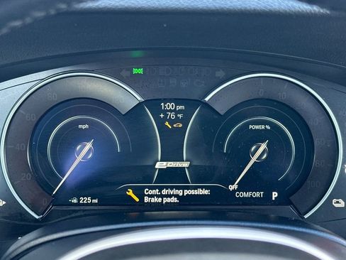 Used 2019 BMW 530e w/ M Sport Package image 28