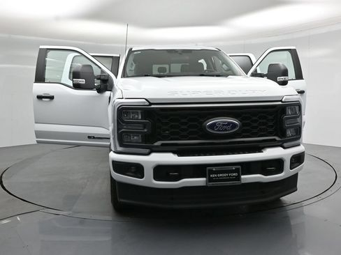 Used 2025 Ford F250 XL w/ STX Appearance Package AWD/4WD image 27