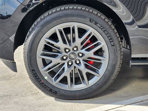 New 2025 Ford Expedition Max Platinum w/ Stealth Performance Package image 7