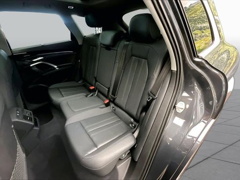 Certified 2025 Audi Q5 Premium Plus w/ Premium Plus AWD/4WD image 21