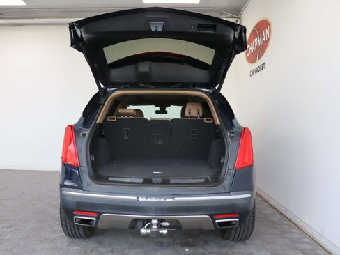 Used 2017 Cadillac XT5 Platinum w/ Driver Assist Package image 5