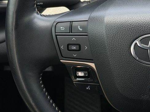 Used 2024 Toyota Crown Limited image 14