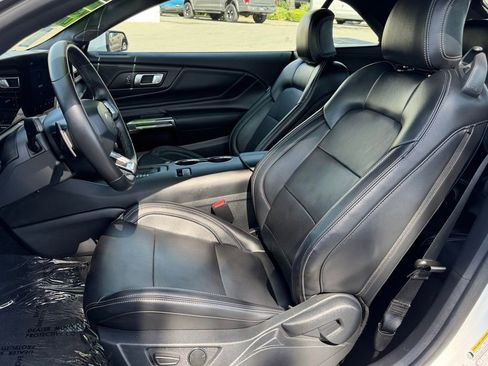 Certified 2025 Ford Mustang GT Premium image 18