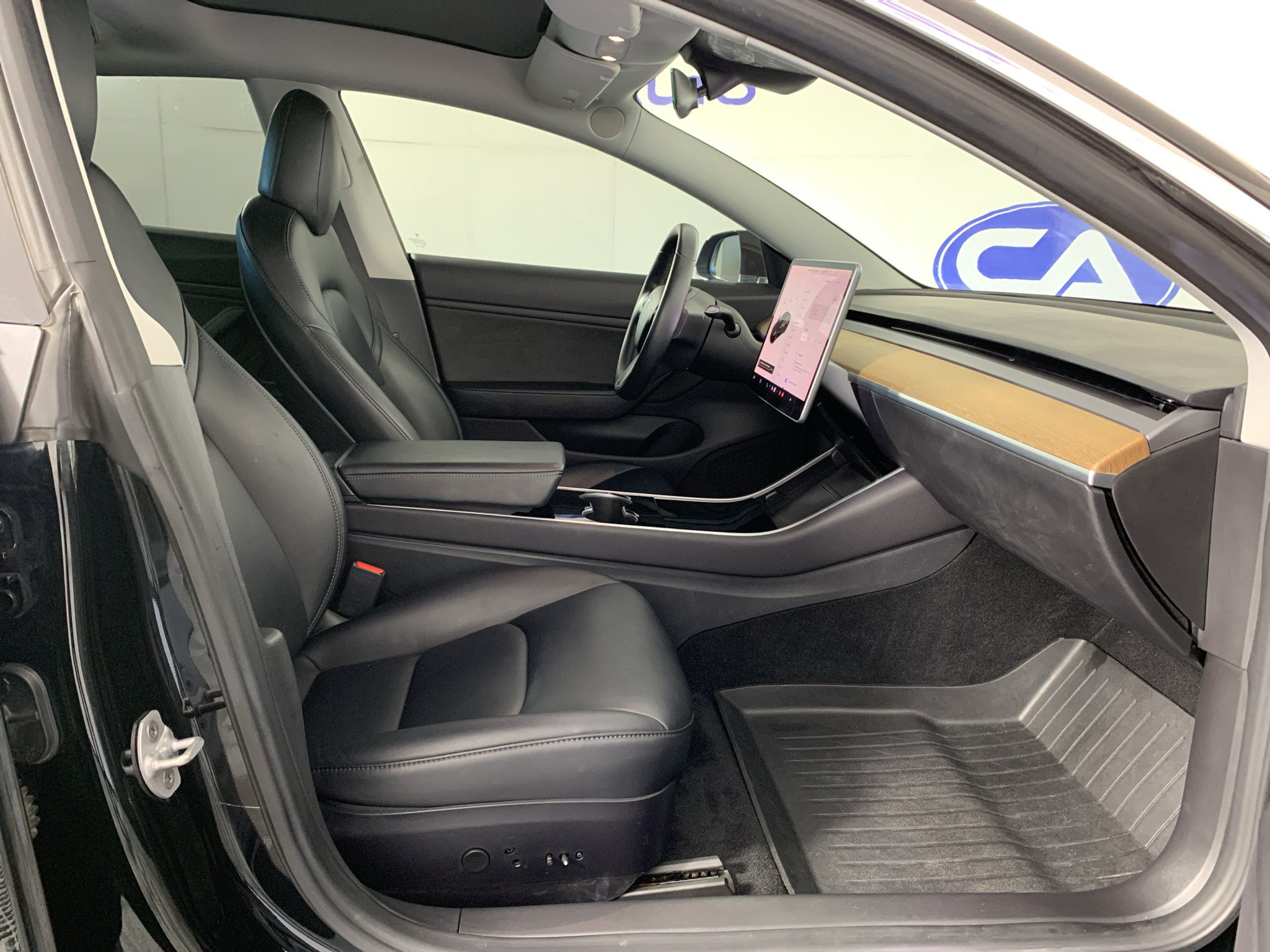 Used 2019 Tesla Model 3 Standard Range Plus RWD image 35