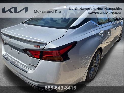 Used 2023 Nissan Altima 2.0 SR FWD image 4
