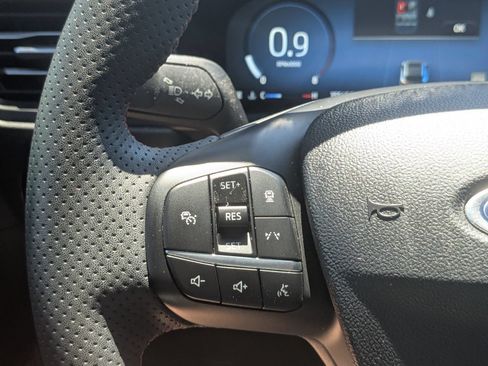 Used 2023 Ford Escape ST-Line Elite w/ Premium Technology Package AWD/4WD image 17