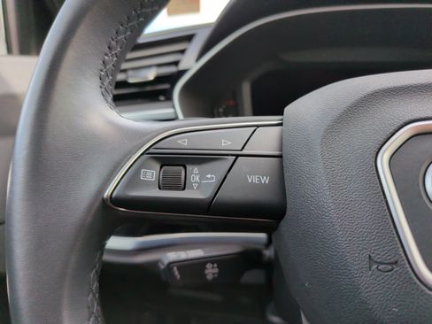 Used 2022 Audi Q3 2.0T Premium w/ Convenience Package image 23