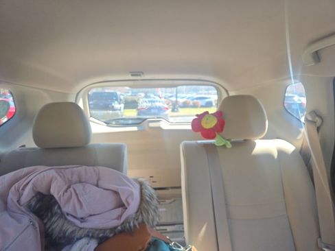 Used 2015 Nissan Rogue S image 22