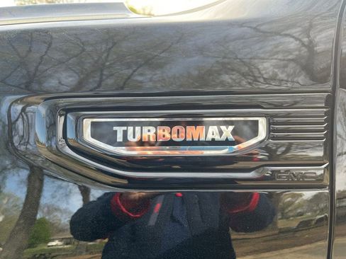 Used 2025 GMC Sierra 1500 Pro w/ Graphite Edition image 27