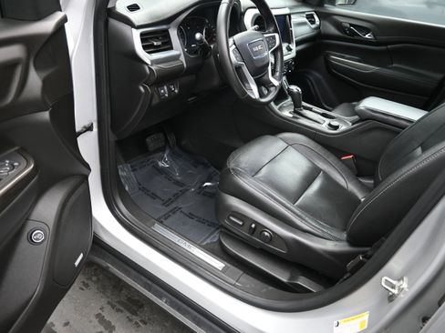 Used 2019 GMC Acadia SLT image 12